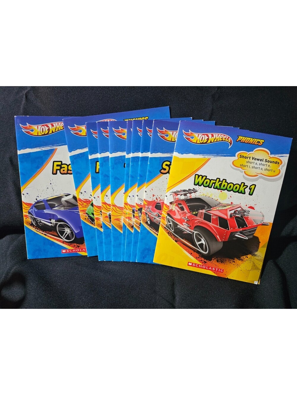 2011 Hot Wheels Phonics Scholastic Book Set Books & Workbooks Reading & Writing